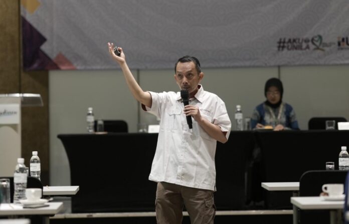 Pelatihan Jurnalistik Kehumasan Universitas Lampung